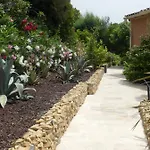 La Calanque Du Boucharel Guest house