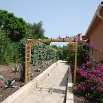 La Calanque Du Boucharel Guest house 4*